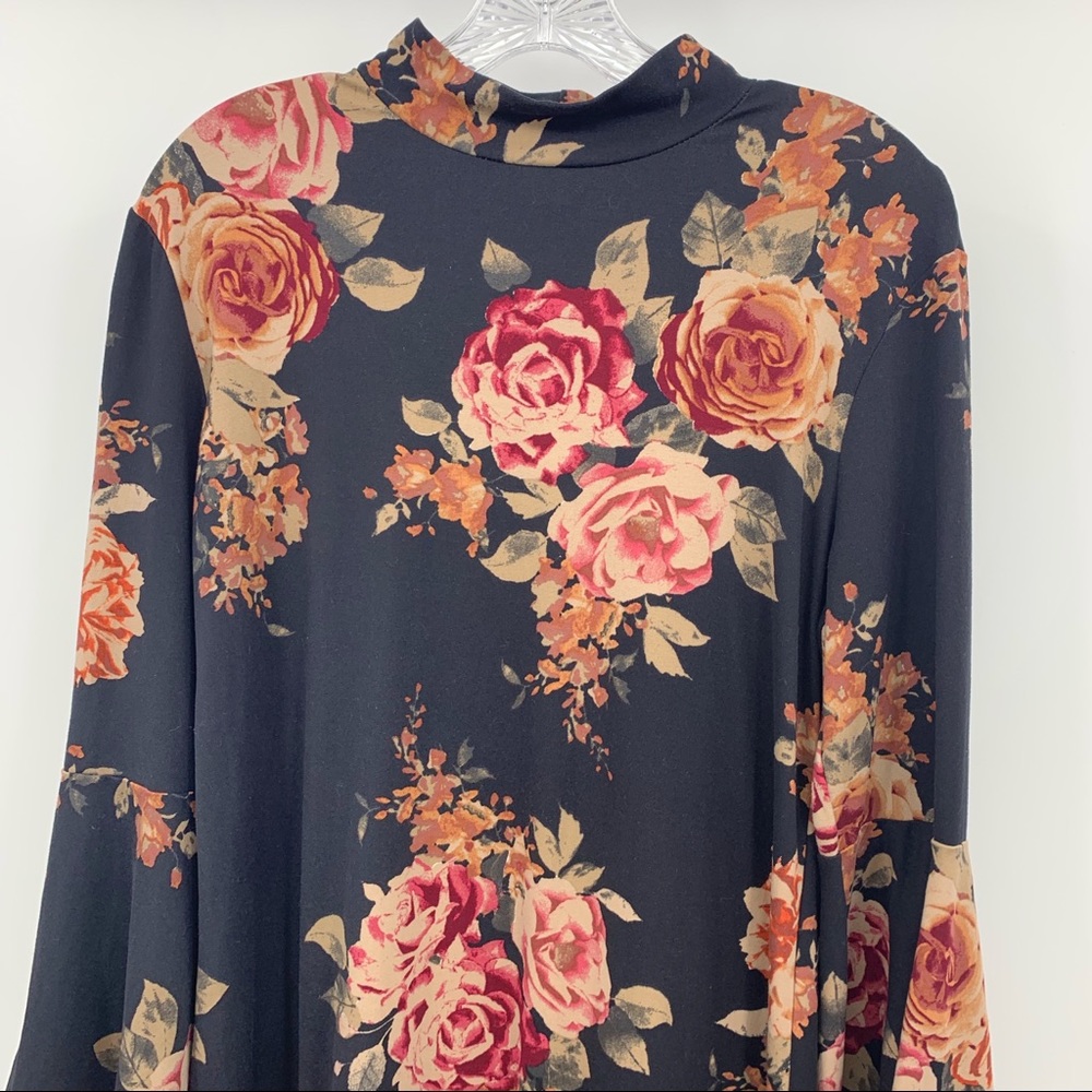 Floral Long Bell Sleeve Dress - Picture 7 of 8